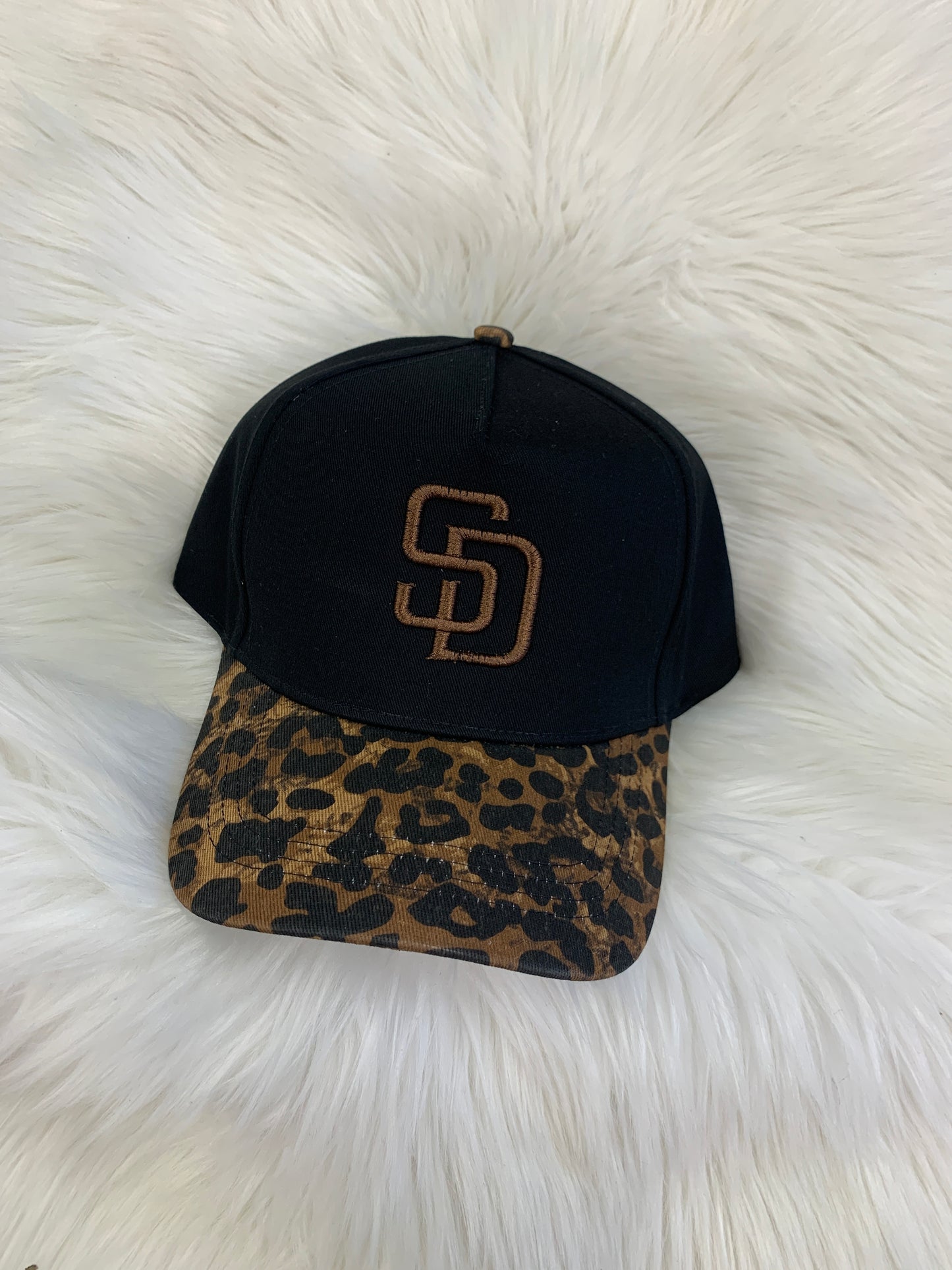 SD Cheetah Hat Black with Brown