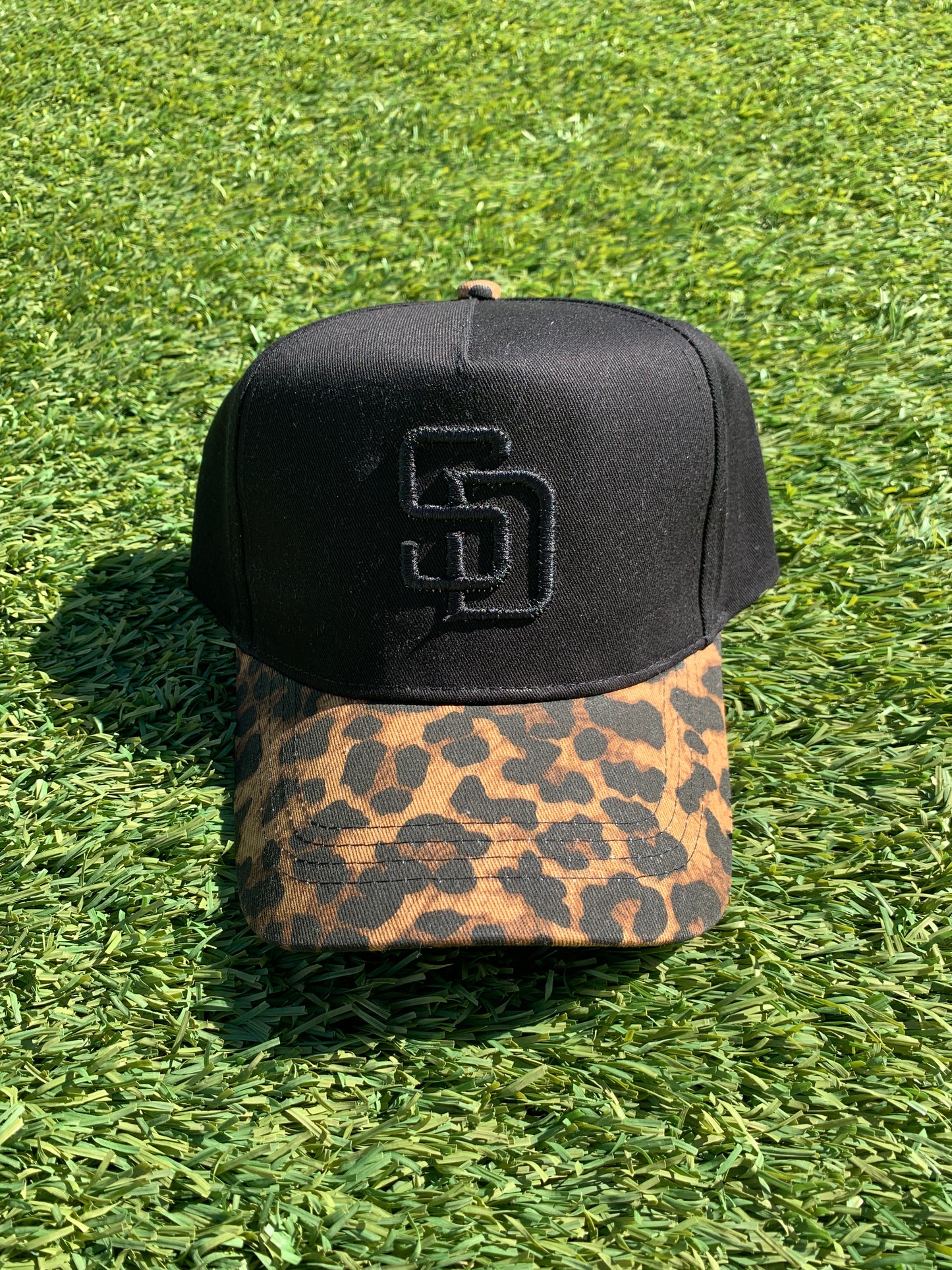 SD Black Cheetah Hat
